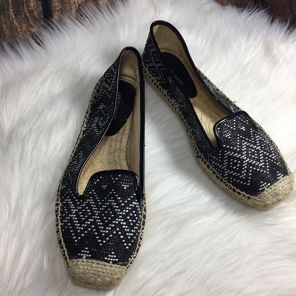 Nine West Slip On Shoe Black and Tan Size 7.5